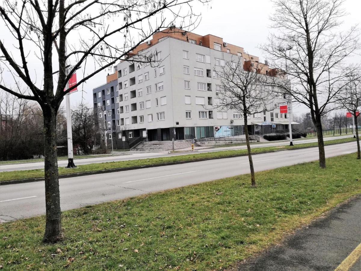 Apartman Ella Apartment Zagreb Bagian luar foto
