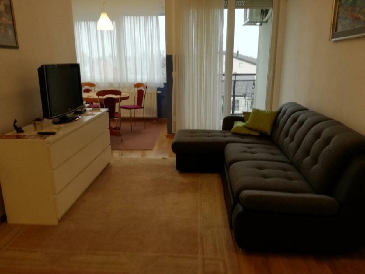 Apartman Ella Apartment Zagreb Bagian luar foto