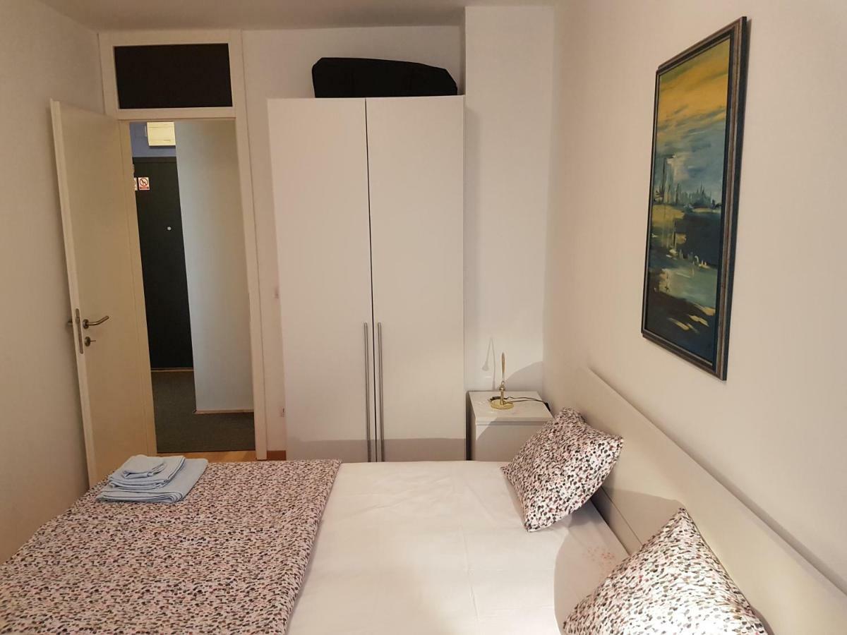 Apartman Ella Apartment Zagreb Bagian luar foto