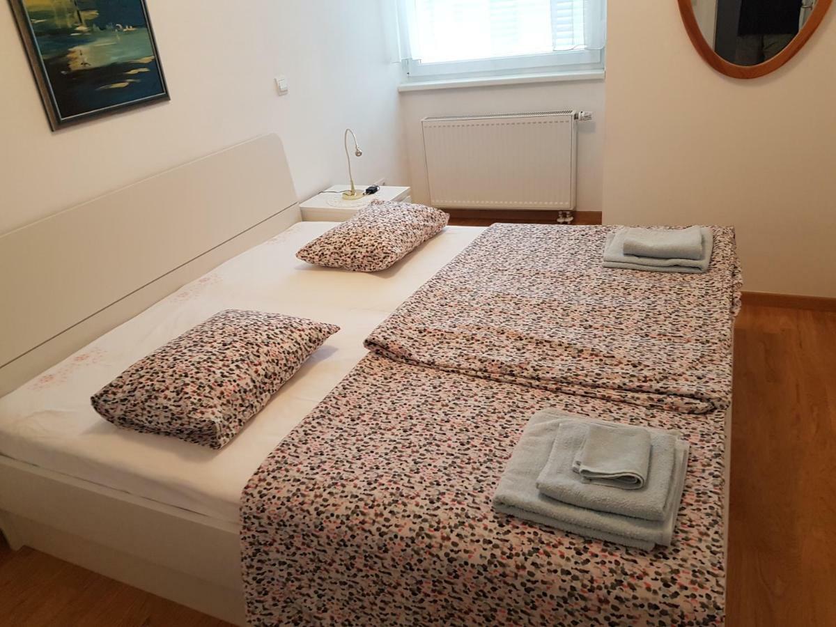 Apartman Ella Apartment Zagreb Bagian luar foto